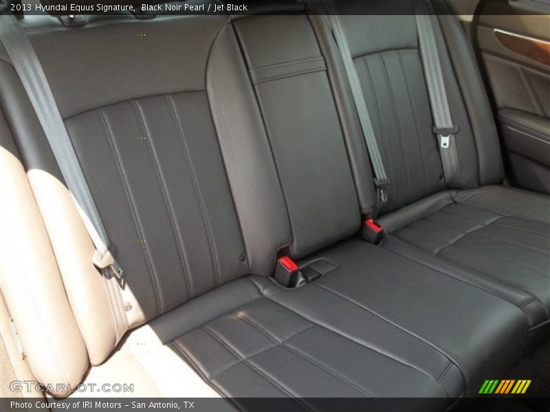 Black Noir Pearl / Jet Black 2013 Hyundai Equus Signature
