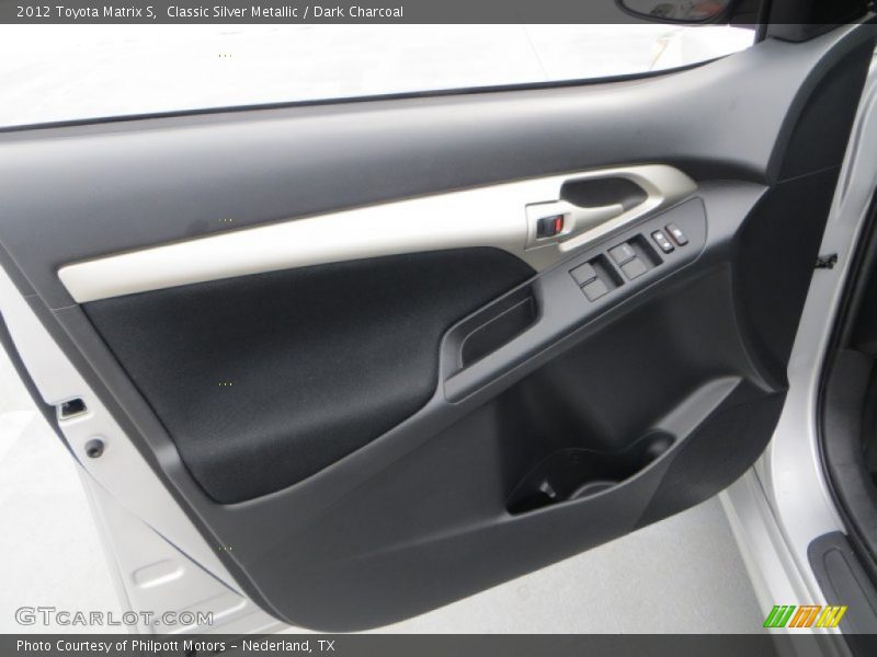 Classic Silver Metallic / Dark Charcoal 2012 Toyota Matrix S