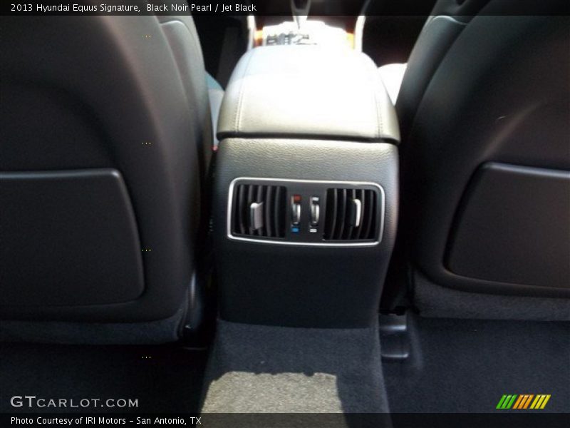 Black Noir Pearl / Jet Black 2013 Hyundai Equus Signature