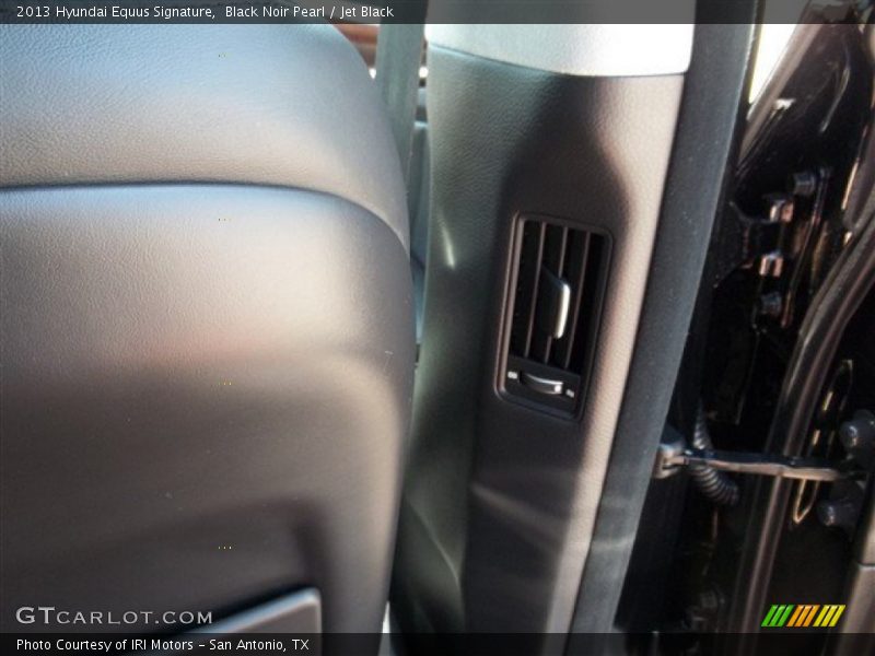 Black Noir Pearl / Jet Black 2013 Hyundai Equus Signature