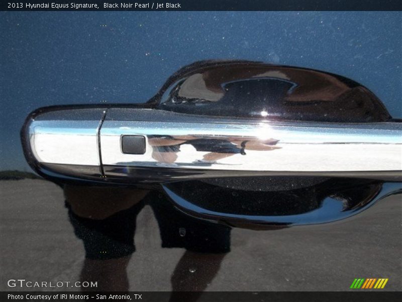 Black Noir Pearl / Jet Black 2013 Hyundai Equus Signature