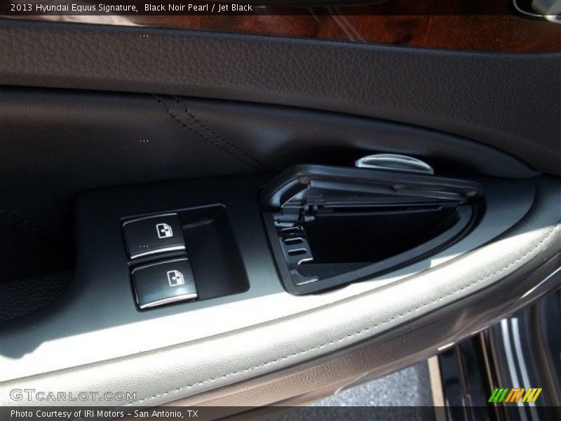 Black Noir Pearl / Jet Black 2013 Hyundai Equus Signature