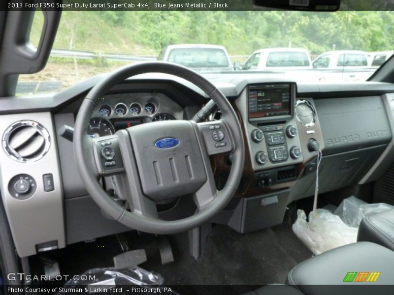 Dashboard of 2013 F350 Super Duty Lariat SuperCab 4x4