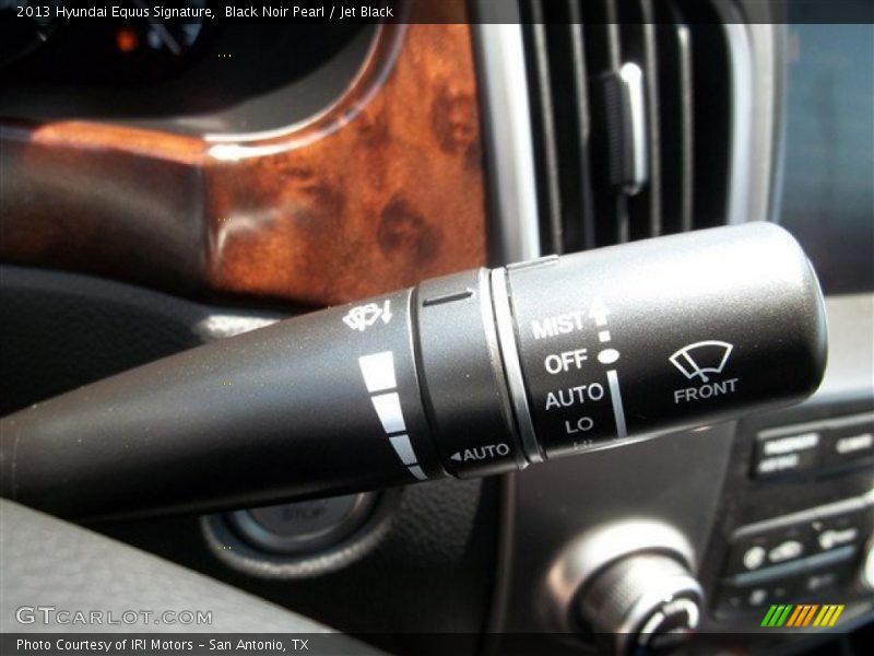 Black Noir Pearl / Jet Black 2013 Hyundai Equus Signature