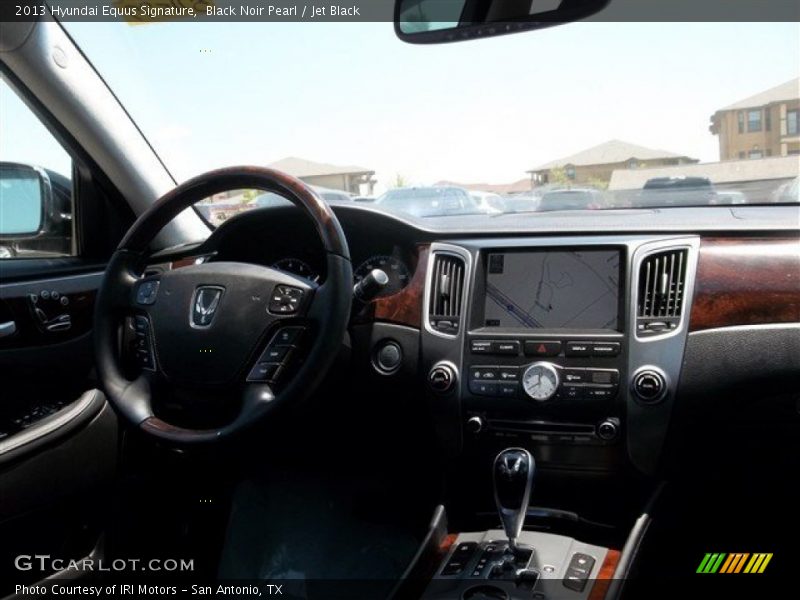 Black Noir Pearl / Jet Black 2013 Hyundai Equus Signature