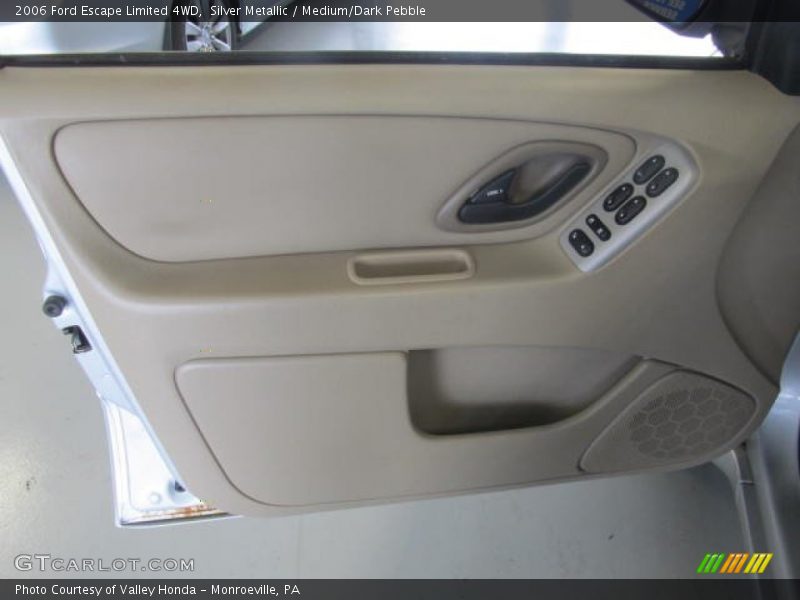 Silver Metallic / Medium/Dark Pebble 2006 Ford Escape Limited 4WD