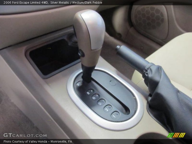 Silver Metallic / Medium/Dark Pebble 2006 Ford Escape Limited 4WD