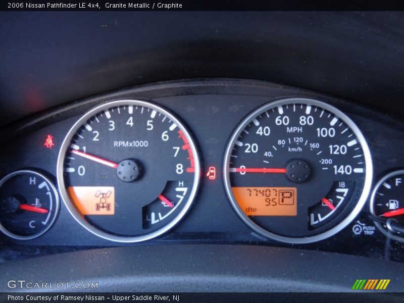 Granite Metallic / Graphite 2006 Nissan Pathfinder LE 4x4