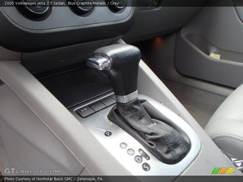 Blue Graphite Metallic / Grey 2005 Volkswagen Jetta 2.5 Sedan