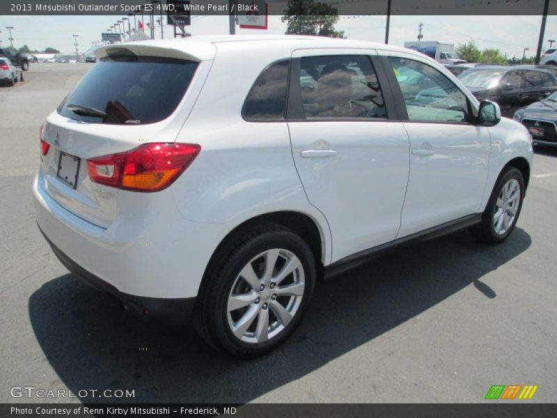 White Pearl / Black 2013 Mitsubishi Outlander Sport ES 4WD