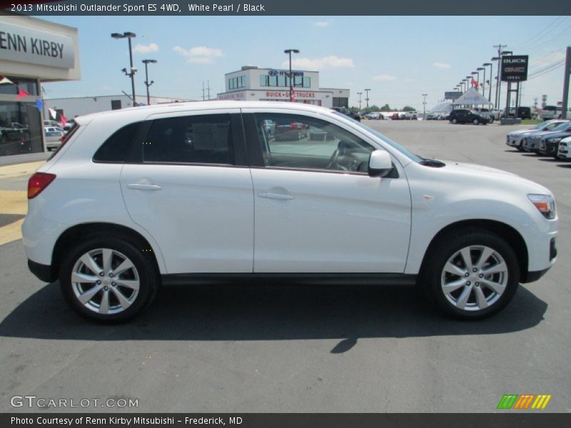 White Pearl / Black 2013 Mitsubishi Outlander Sport ES 4WD