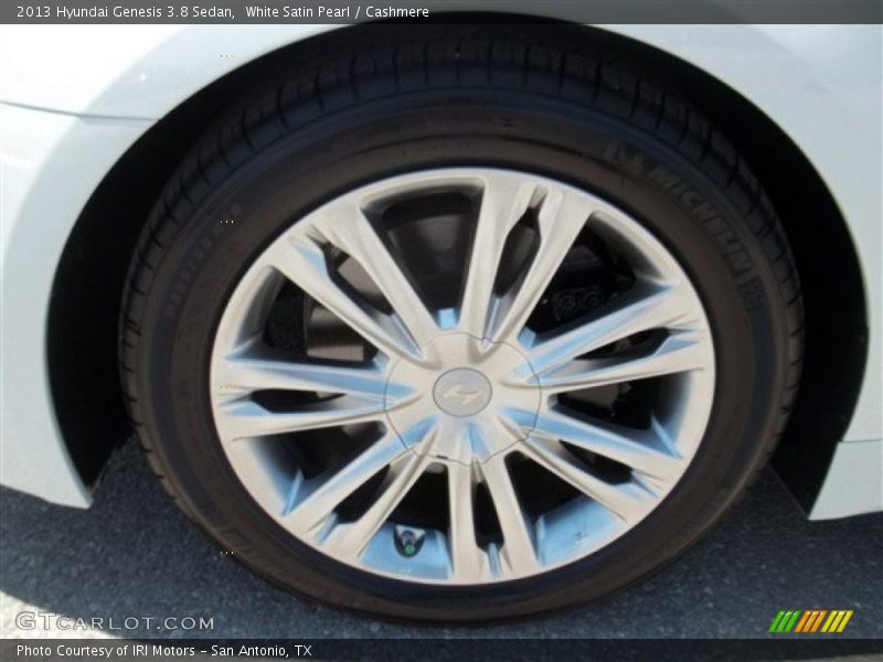 White Satin Pearl / Cashmere 2013 Hyundai Genesis 3.8 Sedan