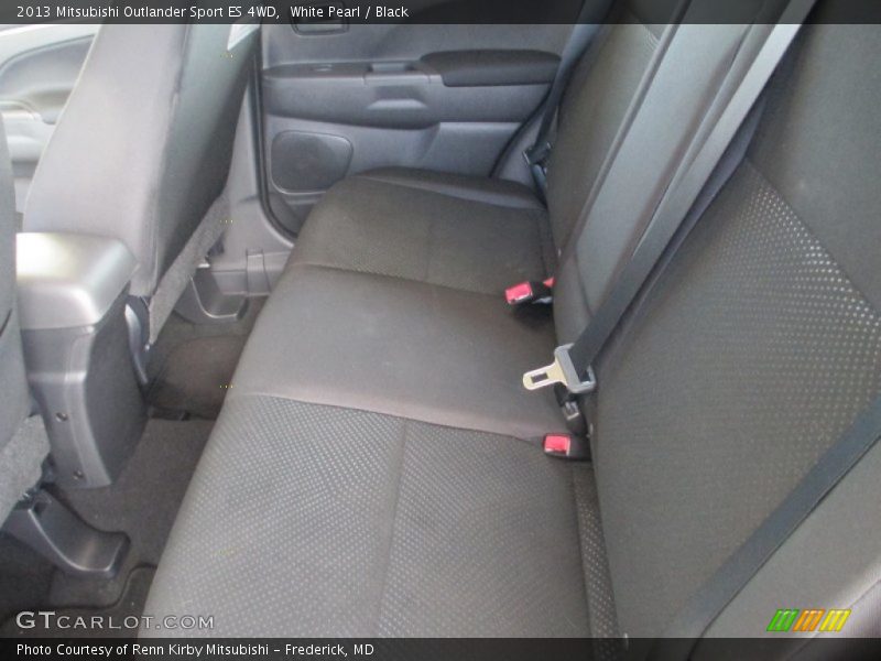 White Pearl / Black 2013 Mitsubishi Outlander Sport ES 4WD