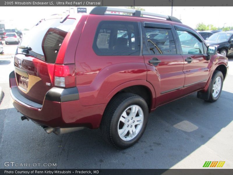 Ultra Red Pearl / Charcoal 2005 Mitsubishi Endeavor LS
