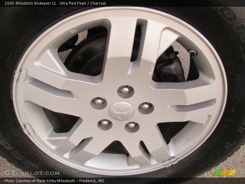 Ultra Red Pearl / Charcoal 2005 Mitsubishi Endeavor LS