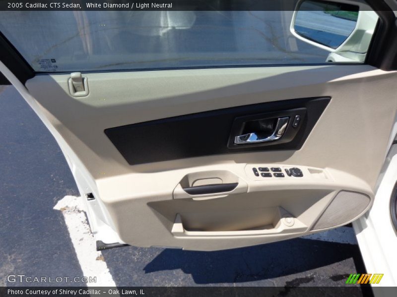 White Diamond / Light Neutral 2005 Cadillac CTS Sedan