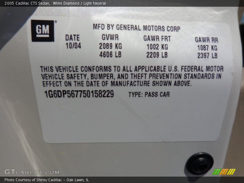 White Diamond / Light Neutral 2005 Cadillac CTS Sedan