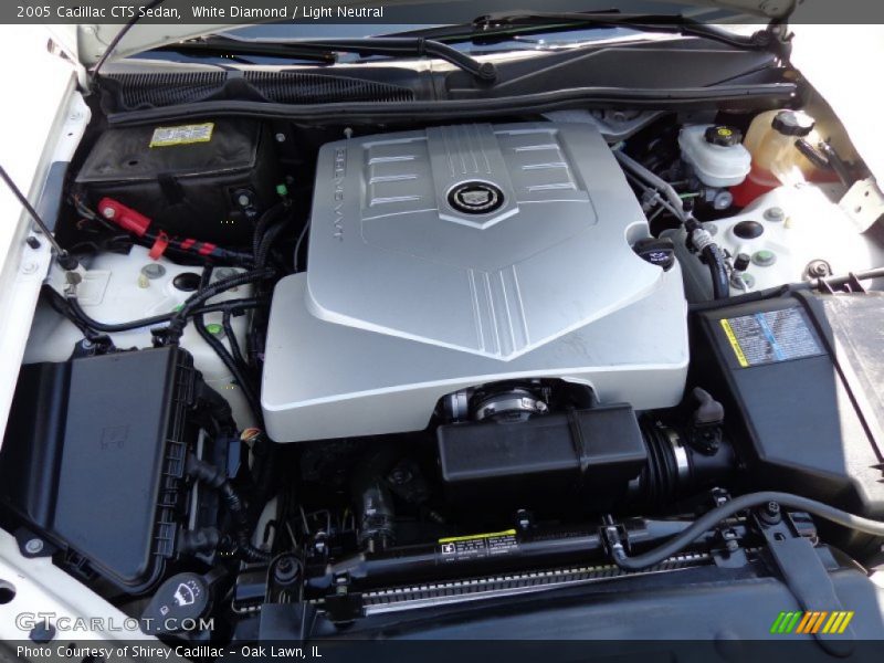 White Diamond / Light Neutral 2005 Cadillac CTS Sedan
