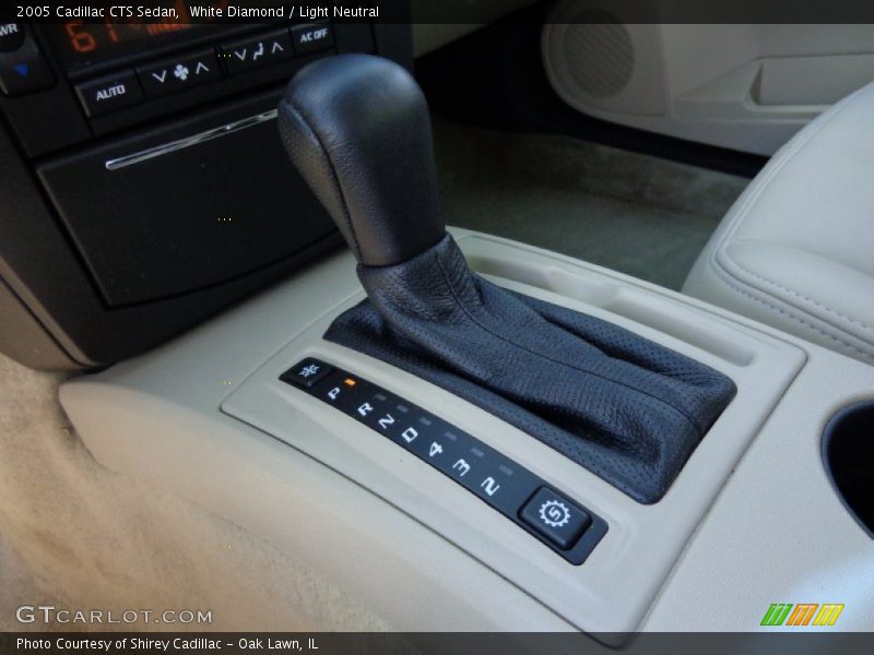 White Diamond / Light Neutral 2005 Cadillac CTS Sedan