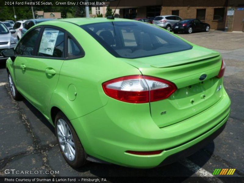  2014 Fiesta SE Sedan Green Envy