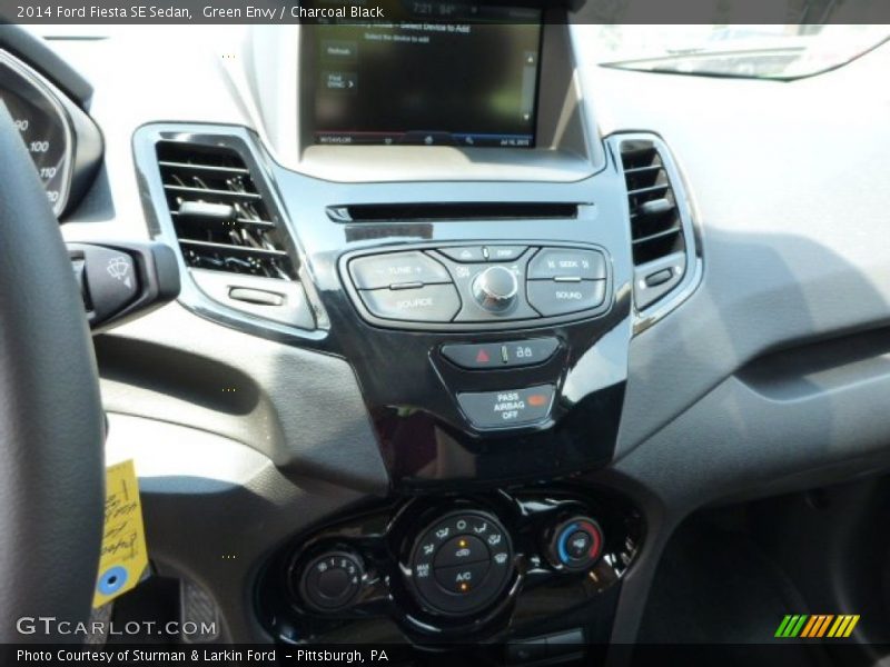 Green Envy / Charcoal Black 2014 Ford Fiesta SE Sedan