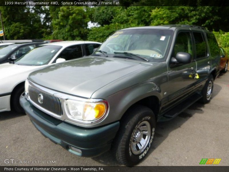 Front 3/4 View of 1999 Mountaineer 4WD