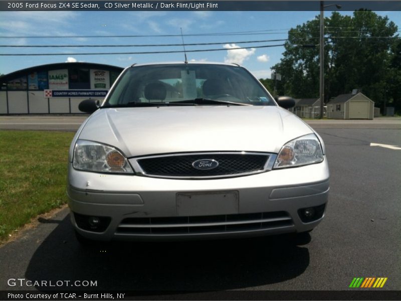 CD Silver Metallic / Dark Flint/Light Flint 2005 Ford Focus ZX4 SE Sedan