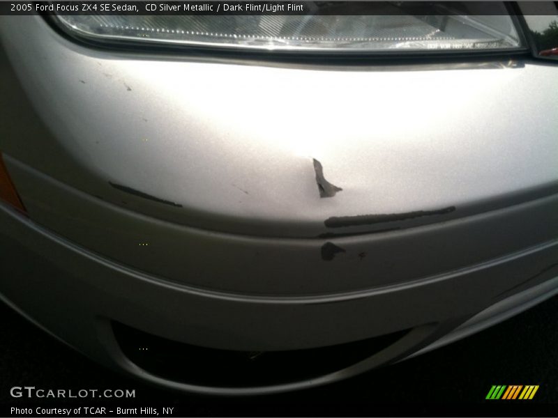 CD Silver Metallic / Dark Flint/Light Flint 2005 Ford Focus ZX4 SE Sedan