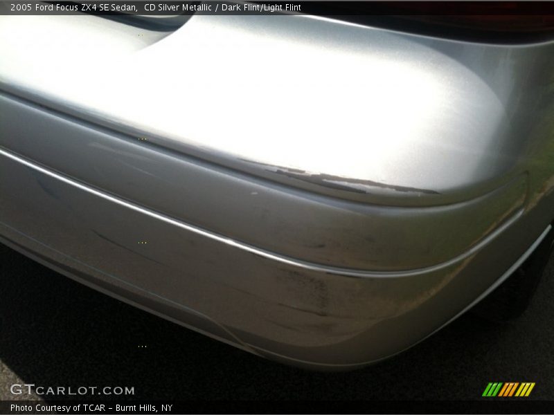 CD Silver Metallic / Dark Flint/Light Flint 2005 Ford Focus ZX4 SE Sedan