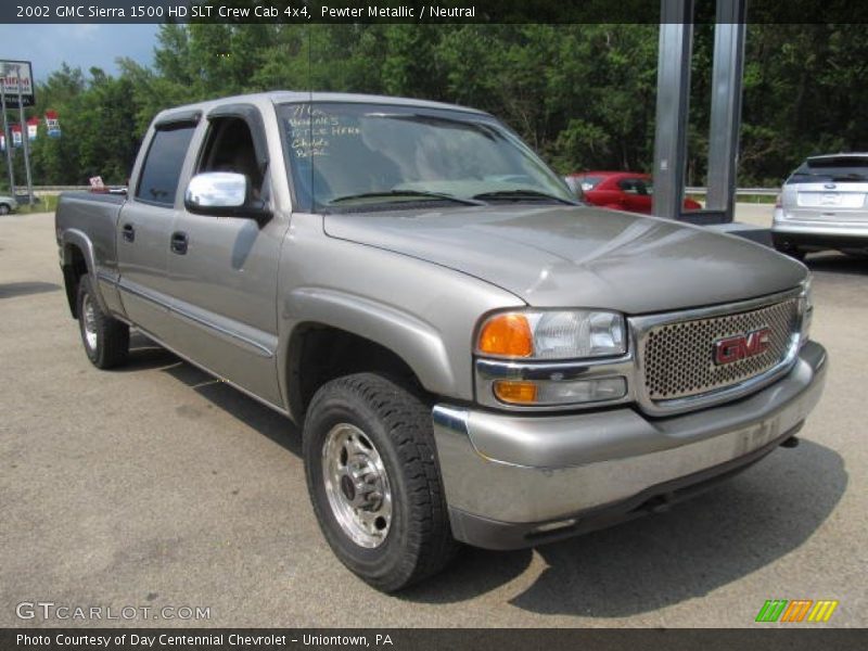 Front 3/4 View of 2002 Sierra 1500 HD SLT Crew Cab 4x4