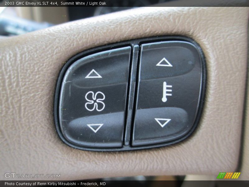 Summit White / Light Oak 2003 GMC Envoy XL SLT 4x4