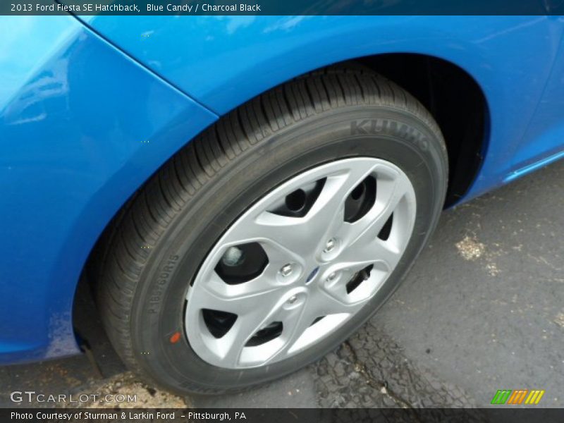 Blue Candy / Charcoal Black 2013 Ford Fiesta SE Hatchback