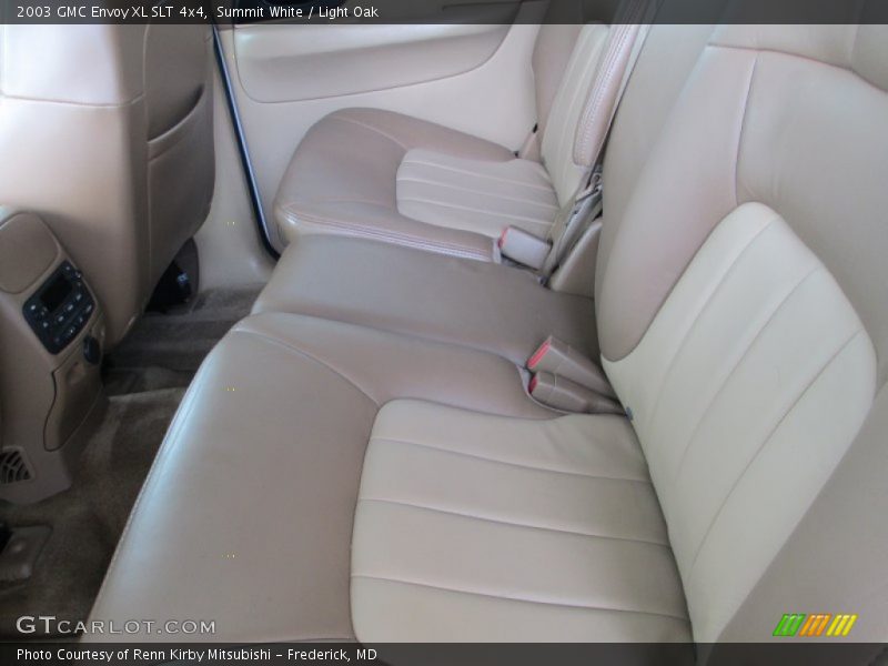 Summit White / Light Oak 2003 GMC Envoy XL SLT 4x4