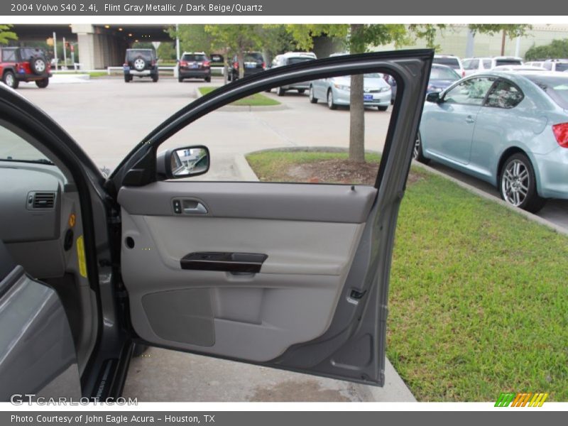 Flint Gray Metallic / Dark Beige/Quartz 2004 Volvo S40 2.4i