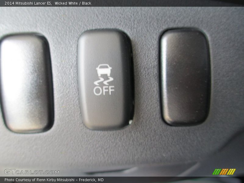 Wicked White / Black 2014 Mitsubishi Lancer ES