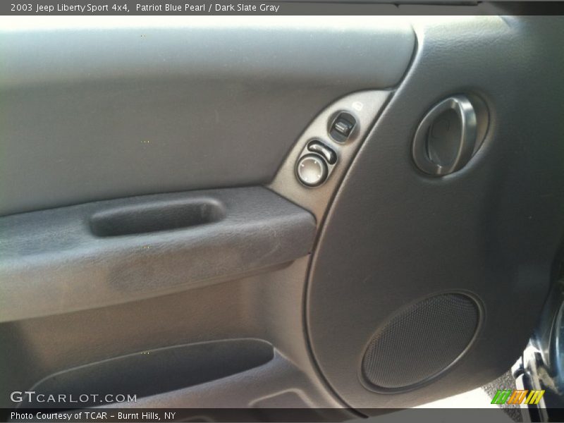 Patriot Blue Pearl / Dark Slate Gray 2003 Jeep Liberty Sport 4x4