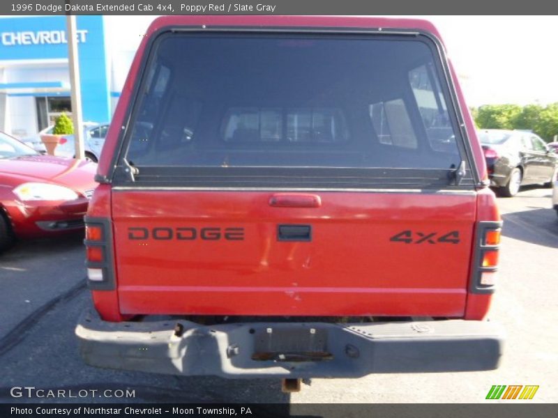 Poppy Red / Slate Gray 1996 Dodge Dakota Extended Cab 4x4