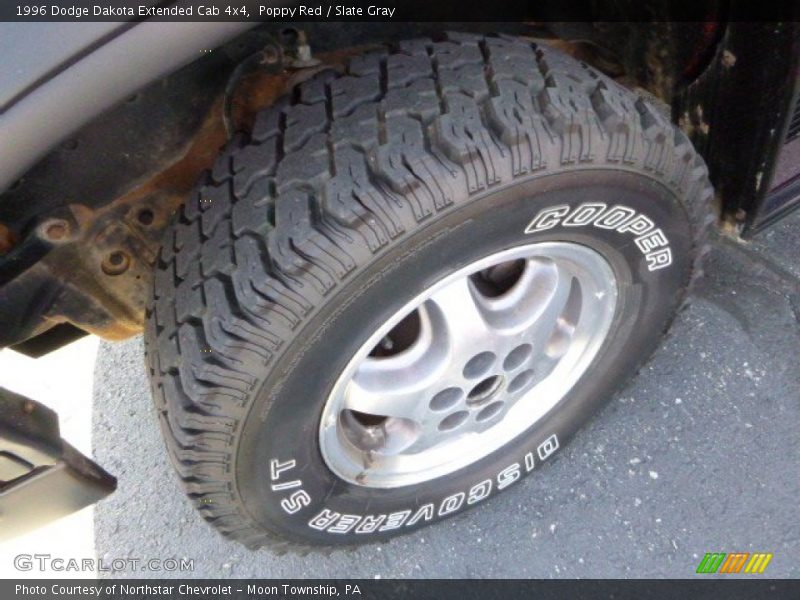 Poppy Red / Slate Gray 1996 Dodge Dakota Extended Cab 4x4