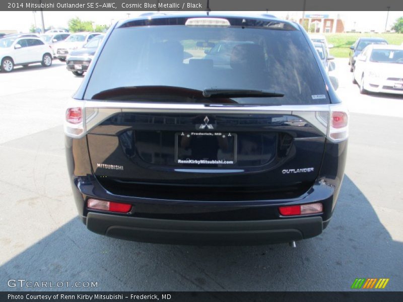 Cosmic Blue Metallic / Black 2014 Mitsubishi Outlander SE S-AWC