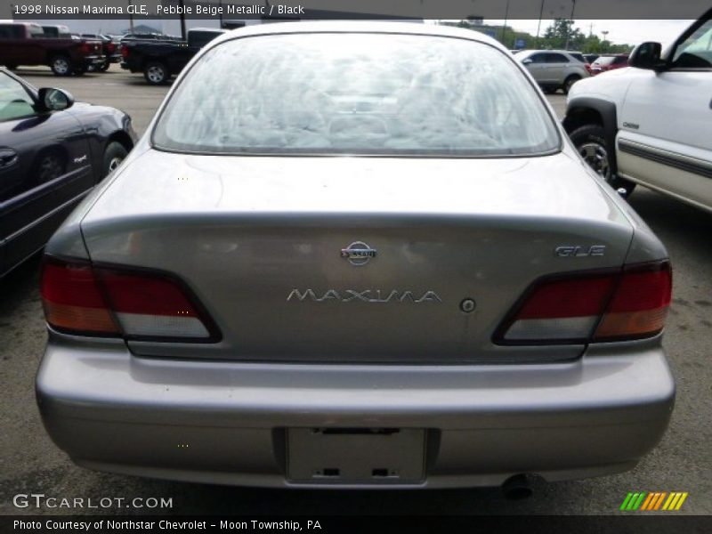 Pebble Beige Metallic / Black 1998 Nissan Maxima GLE