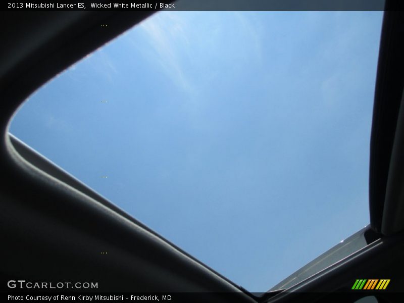 Wicked White Metallic / Black 2013 Mitsubishi Lancer ES