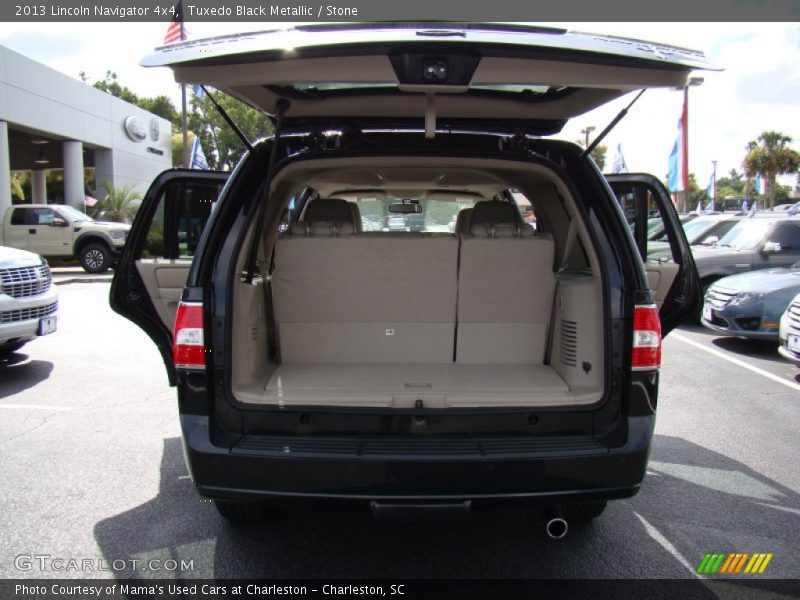 Tuxedo Black Metallic / Stone 2013 Lincoln Navigator 4x4