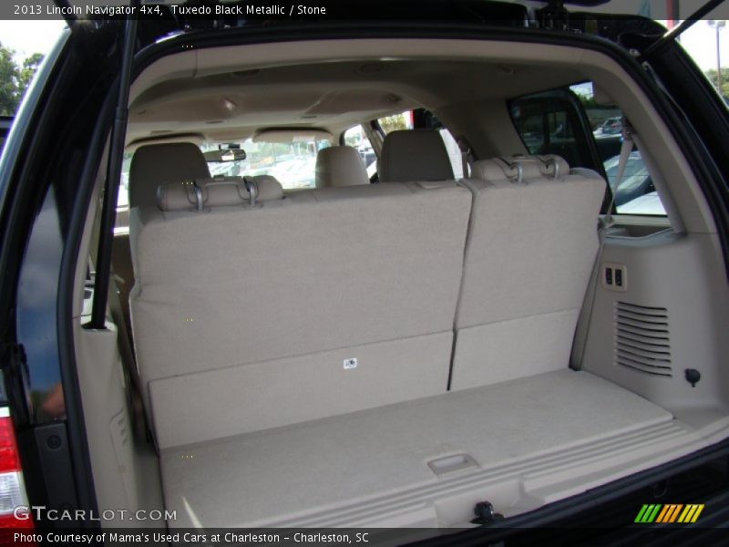 Tuxedo Black Metallic / Stone 2013 Lincoln Navigator 4x4