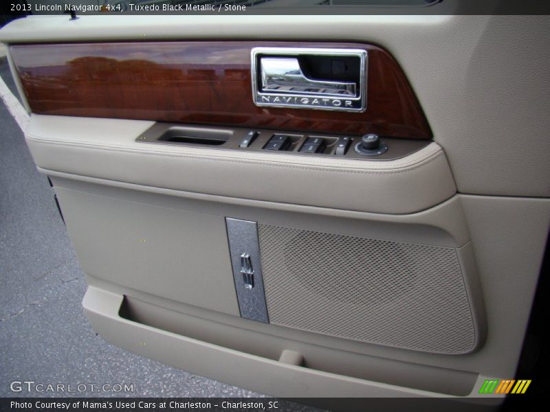 Door Panel of 2013 Navigator 4x4