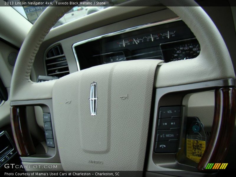  2013 Navigator 4x4 Steering Wheel