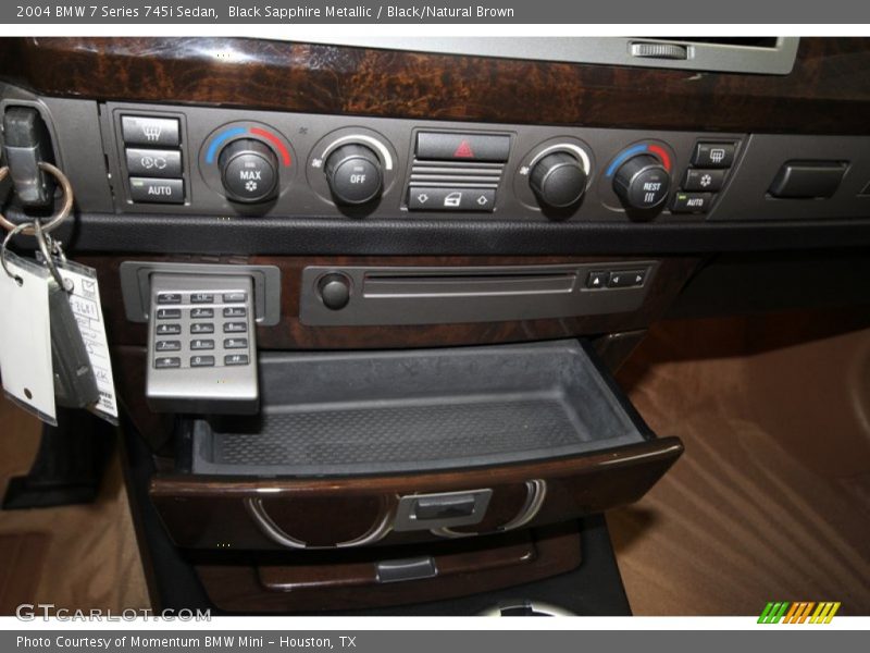 Black Sapphire Metallic / Black/Natural Brown 2004 BMW 7 Series 745i Sedan