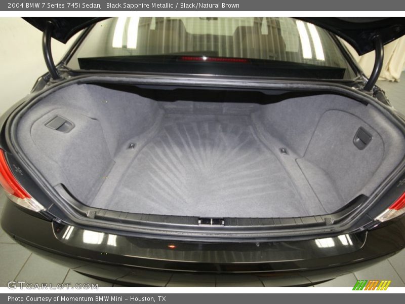  2004 7 Series 745i Sedan Trunk