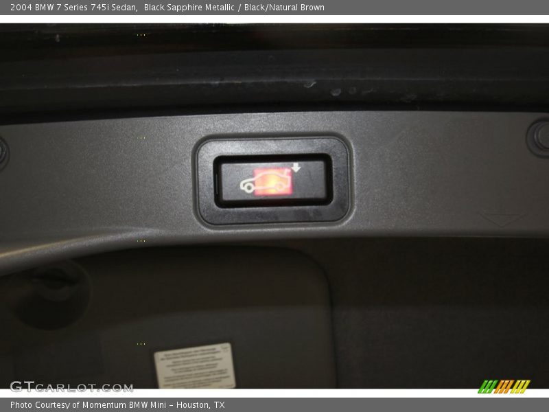 Black Sapphire Metallic / Black/Natural Brown 2004 BMW 7 Series 745i Sedan