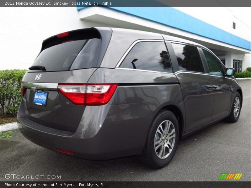 Smokey Topaz Metallic / Truffle 2013 Honda Odyssey EX
