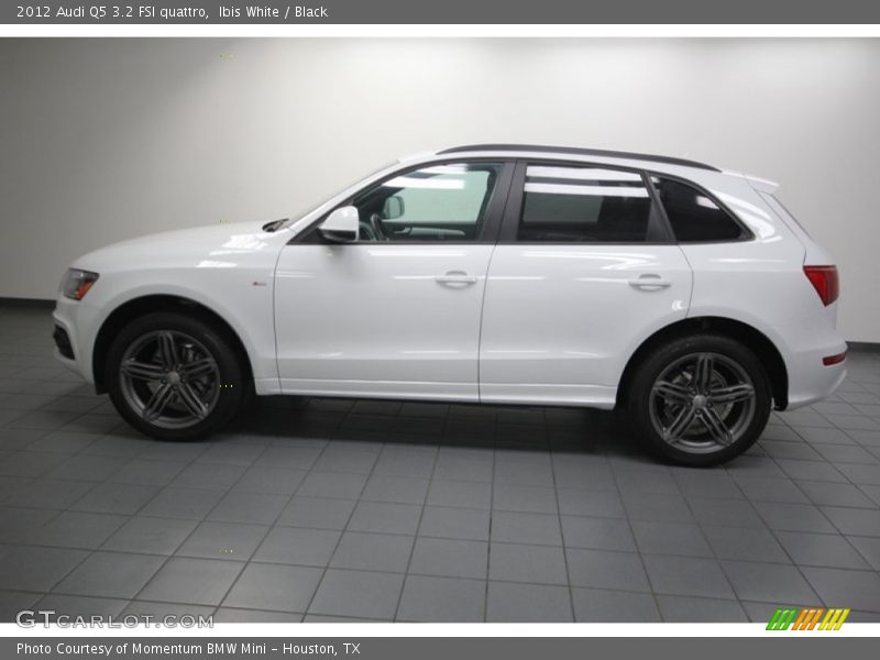 Ibis White / Black 2012 Audi Q5 3.2 FSI quattro